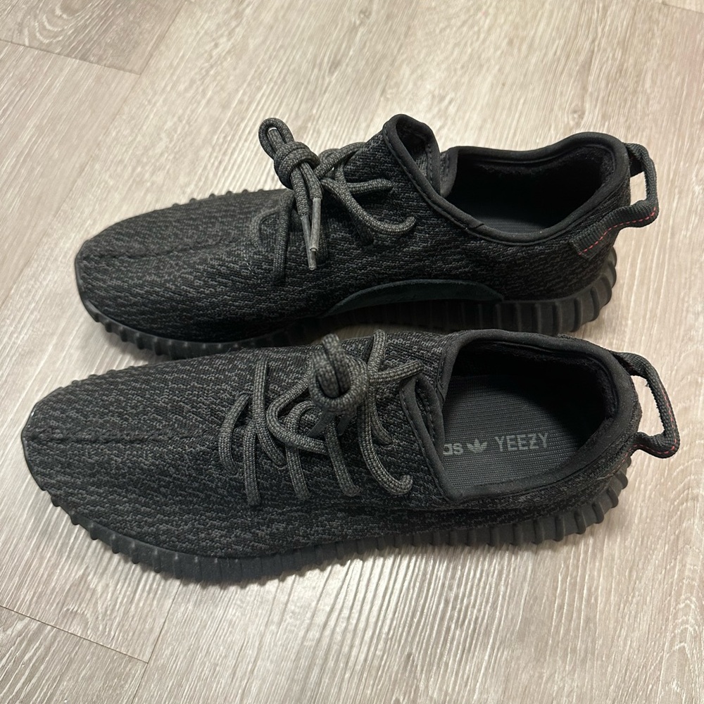Adidas Yeezy Pirate Black (2023)